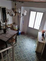 Haus in Calle real 35. Casa con dos plantas
