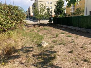 Terreno residencial  Carrer fernan nuñez. Plana en zona tranquila