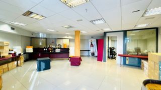 Alquiler Local Comercial en Bons Aires. Se alquila  local comercial en esquina a pie de calle  120 m2 en