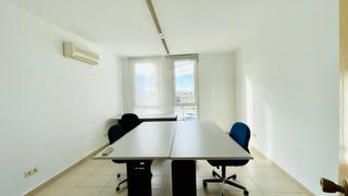 Rent Business premise in Son Anglada. Se alquila oficina en can valero