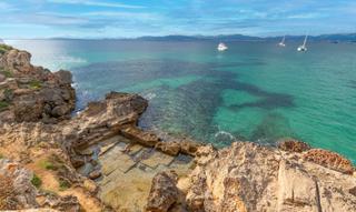 Location Appartement à Son Verí. Vive el mediterraneo  piso con piscina y mar a tus pies