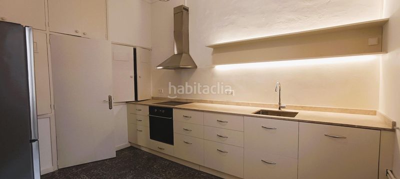 Foto 838aa42b-336e-4268-9bb5-3d5271446aa2. Alquiler piso se alquila vivienda con historia, luz y carácter en el corazón de palma en Palma de Mallorca