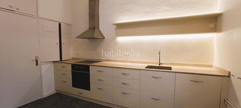 Foto 8be67603-e7b7-49b8-8600-5aafc8158e4b. Alquiler piso se alquila vivienda con historia, luz y carácter en el corazón de palma en Palma de Mallorca