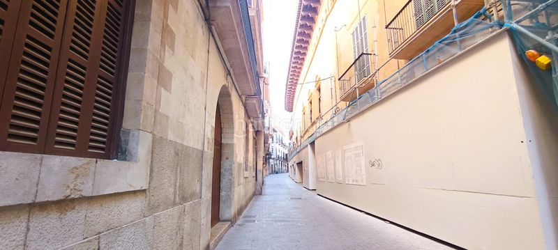 Foto e935190c-ff1d-40b2-9a8a-6c91514831e9. Alquiler piso se alquila vivienda con historia, luz y carácter en el corazón de palma en Palma de Mallorca