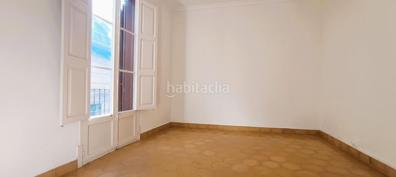 Foto ea255b43-1c22-4382-944e-0e7ba50f896c. Alquiler piso se alquila vivienda con historia, luz y carácter en el corazón de palma en Palma de Mallorca
