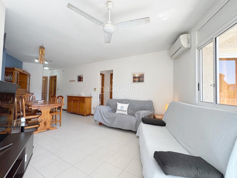 Foto 906fd1fd-cf20-49bf-b9d7-6fe2613634cd. Apartamento en avinguda de montgó 9 con vista lateral al mar en Escala (L´)