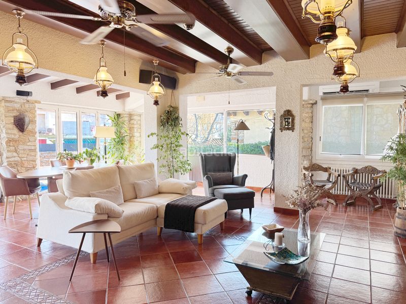 Foto a699d09f-1384-4bf3-9b7d-8f0d9fa8d86f. Chalet in carrer de figueres 1 in Riells Escala (L´)