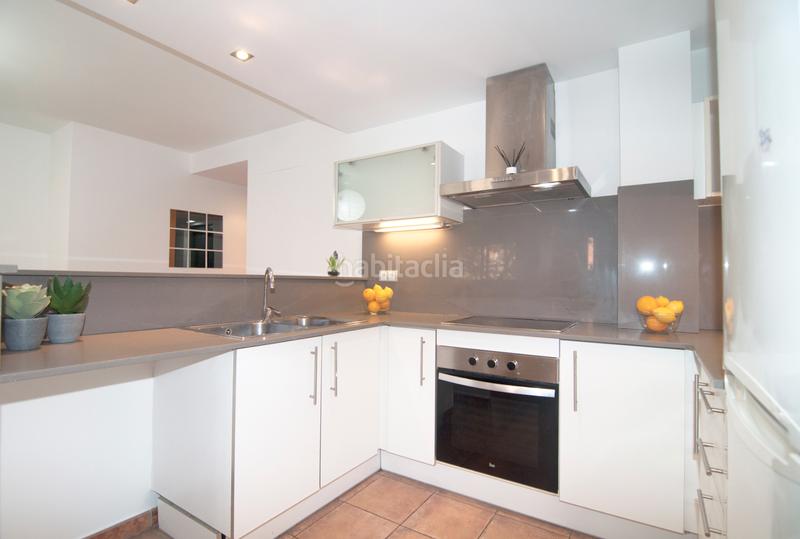 Foto cf0bae3a-3ef7-447c-bb06-7fcf0fa30ef5. Apartament a carrer tramuntana 32 a Eixample Residencial Escala (L´)
