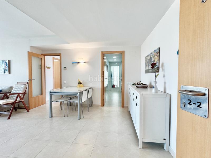 Foto 27da9bda-764c-4f23-9eb3-da7548ae6f8d. Apartamento en avinguda Riells 94 primera línea de playa en Escala (L´)