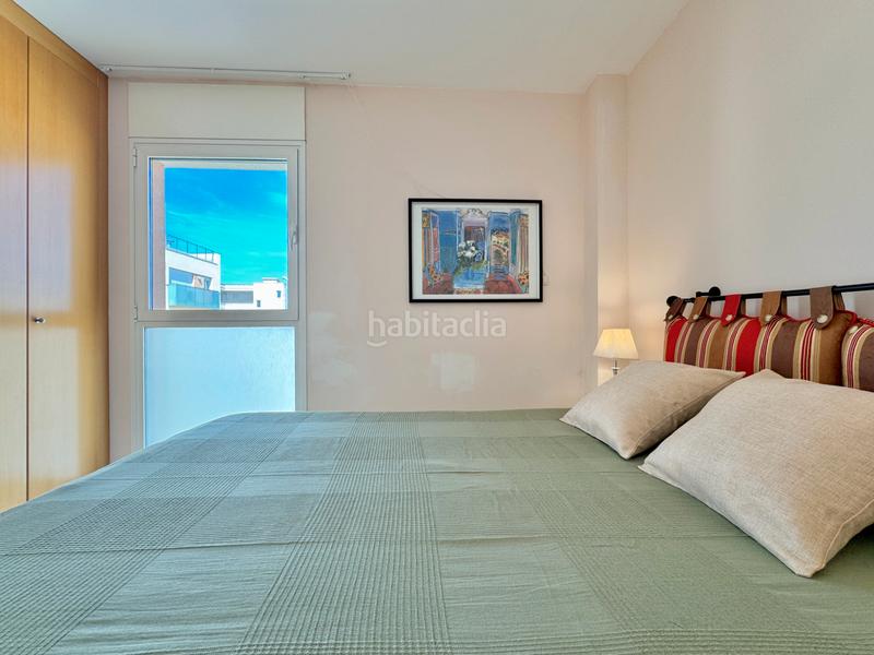 Foto 5ad3a3e2-434a-49f4-9f04-77466bdd3bb3. Apartamento en avinguda Riells 94 primera línea de playa en Escala (L´)