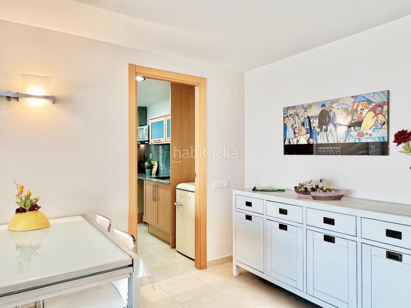 Foto 5ce507c7-dc9b-4045-98fa-31d0e81d0085. Apartamento en avinguda Riells 94 primera línea de playa en Escala (L´)