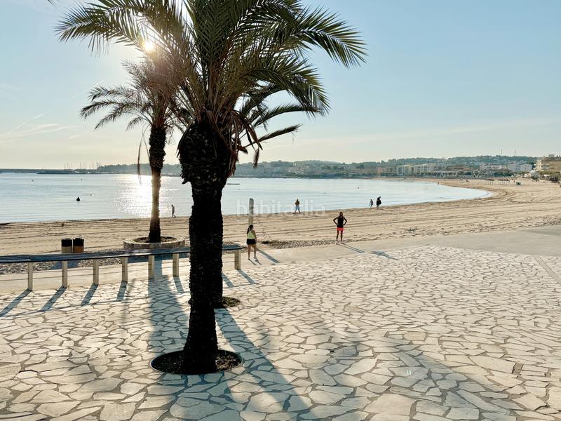 Foto 799978ac-bf3f-40f9-9b83-02cad3a0cf69. Apartamento en avinguda Riells 94 primera línea de playa en Escala (L´)