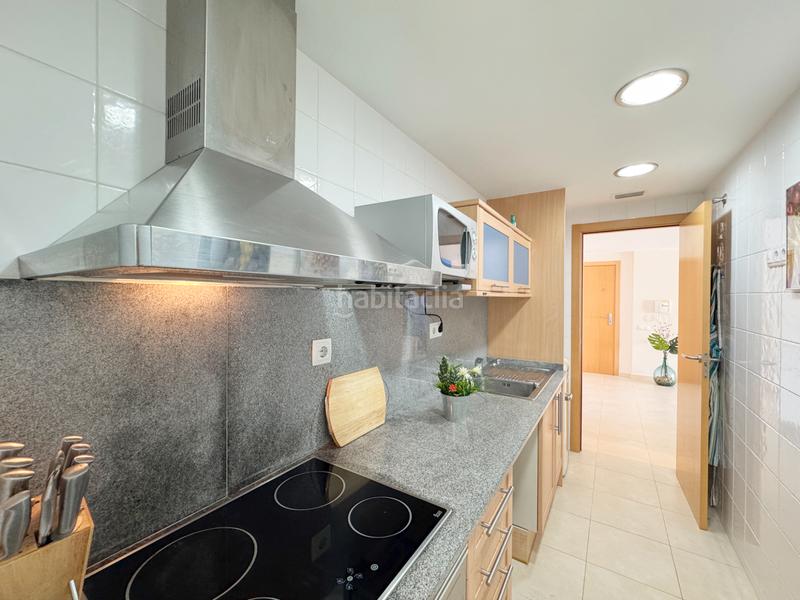 Foto 79c4f2ec-e072-4c89-9166-6a3fd2f436d7. Apartamento en avinguda Riells 94 primera línea de playa en Escala (L´)