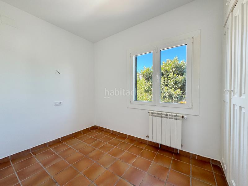Foto 90b77f35-0d1c-4283-906d-f27cf3c4968b. Maison jumelée avec cheminée chauffage parking piscine dans Escala (L´)