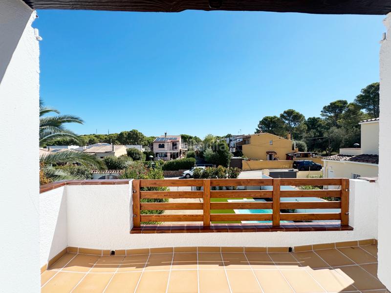 Foto d61f6e0e-75e3-4404-b4d4-d82abd7c8e22. Maison jumelée avec cheminée chauffage parking piscine dans Escala (L´)