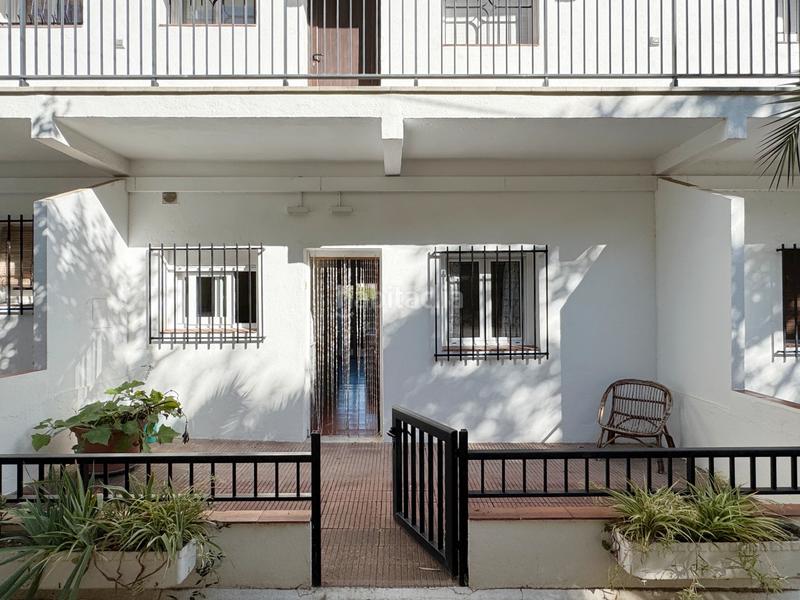 Foto b7b4d53d-edd2-4439-b4ac-59b8f3c25604. Piano terra in plaça castelló d'empúries 6 in Riells Escala (L´)