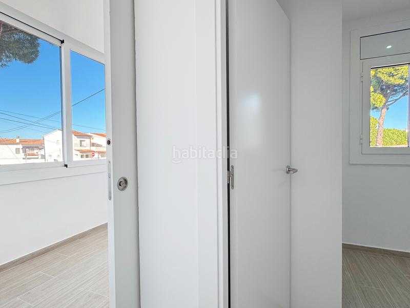 Foto 2093e208-9b81-4ddf-a4d9-1284d1434ea3. Appartement dans carrer lleida 21 dans Riells Escala (L´)