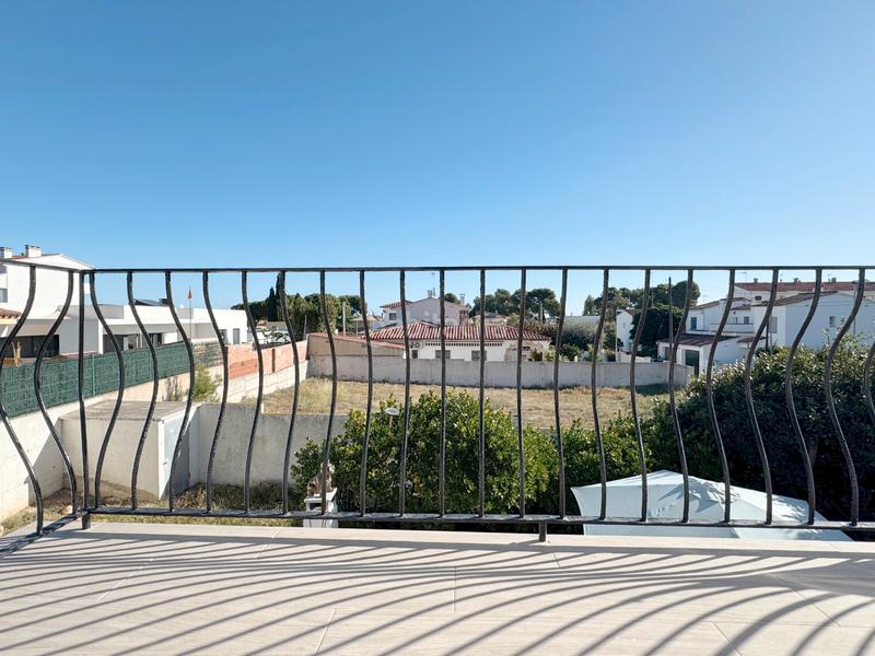 Foto 89cd679c-e06f-44d9-b8d7-2392e55afa4b. Appartement dans carrer lleida 21 dans Riells Escala (L´)