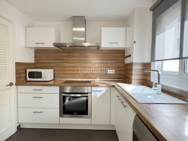 Foto 5a16c0fb-c655-4ec7-9d40-caa277ffdd10. Apartament a carrer del mig 6 a Nucli Antic Escala (L´)