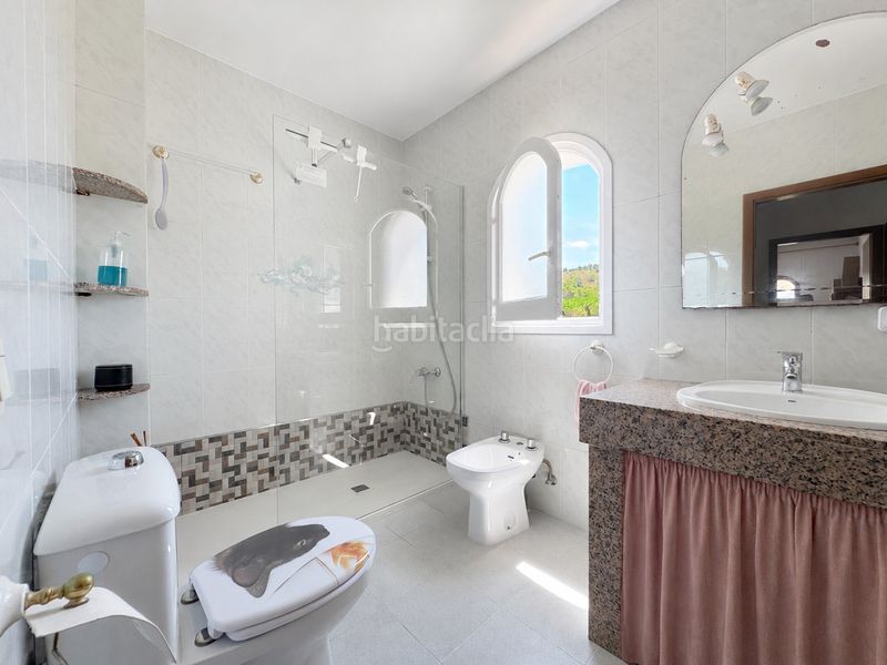Foto a47b0e2a-e845-4423-a9ea-f3e7c69b6893. Casa adossada amb calefacció aparcament a Montgó Escala (L´)