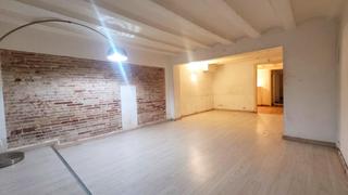 Appartement  Barcelona - calle joaquin costa. Piso de 81 m2 con local a pie de calle en el centro de barcelona