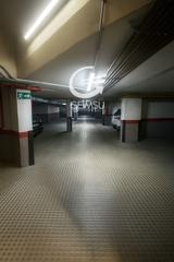 Alquiler Parking coche en Viladomat 4. Se alquila plaza de parking rotativa en zona parallel  poble sec