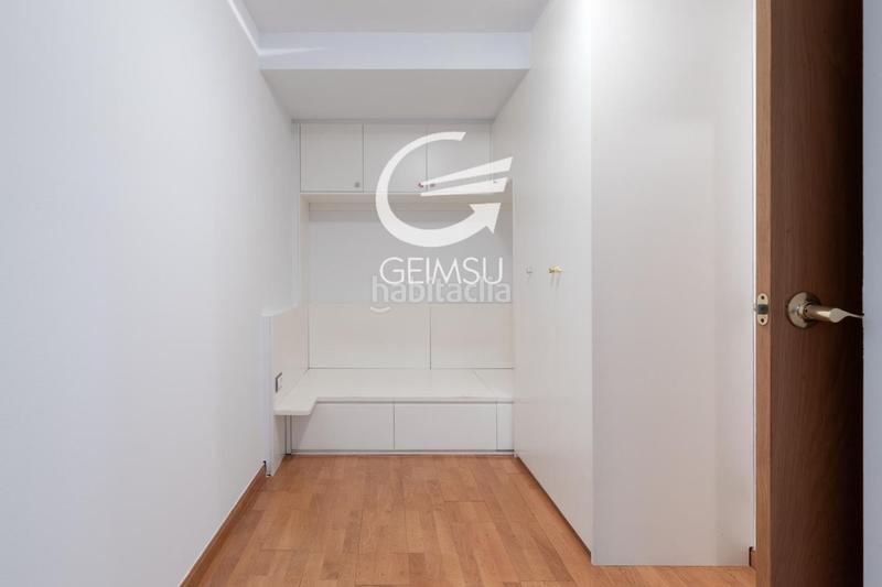 Foto 7f35d29c-516f-49c5-828d-ba55e3b64019. Appartamento con parcheggio in Raval Barcelona