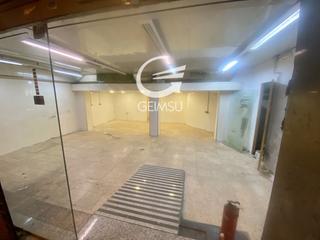 Local Comercial  Consell de cent. Calle del consell de cent