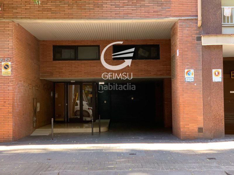Foto 5948a1f6-f69b-4335-9ba3-cf6e8ffdee9b. Aparcament cotxe a Sant Antoni Barcelona