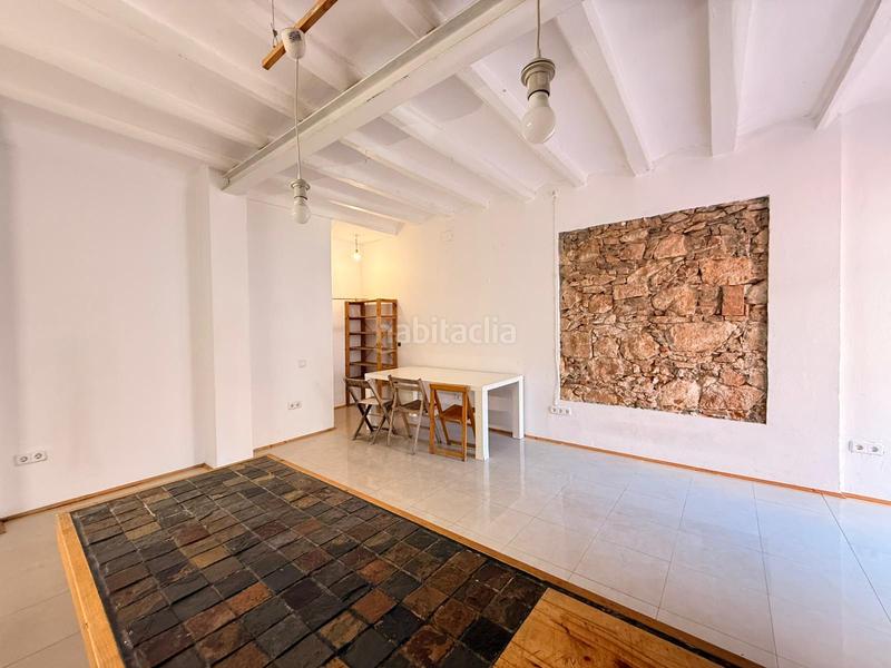 Foto 567f9489-4e07-47e1-a29e-52c22de3ccf1. Piso en Sants Barcelona