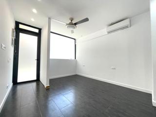 Business premise in Carrer de Súria