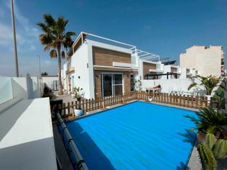 Chalet à Jerónimo y Avileses. Chalet en planta baja en avileses