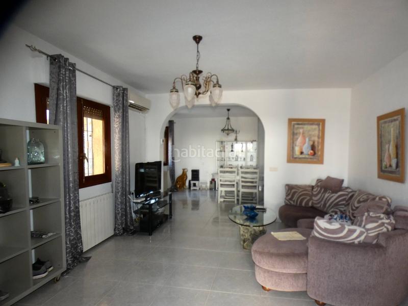 Foto 93c012c9-868d-4bfe-a03f-72647c255906. Chalet with pool in Villamartín-Las Filipinas Orihuela