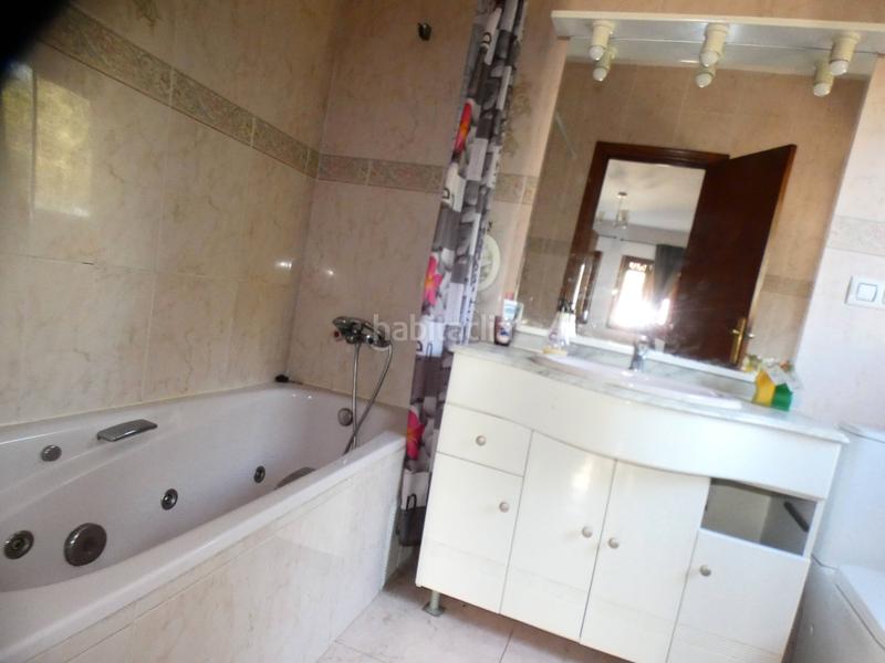 Foto e202c392-6542-4cdd-8d0f-9283775d76f1. Chalet with pool in Villamartín-Las Filipinas Orihuela