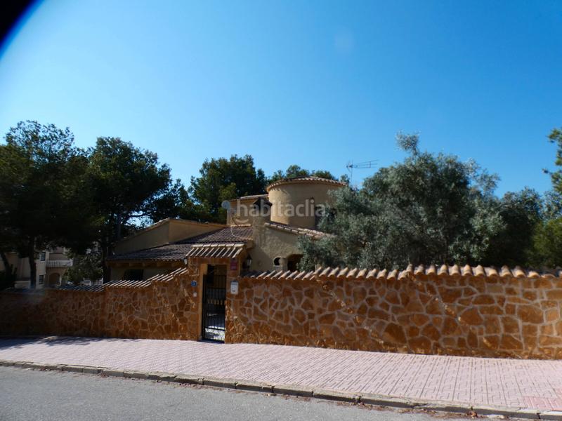 Foto ecda8177-1f15-44db-8cb4-7ead6c066baa. Chalet with pool in Villamartín-Las Filipinas Orihuela