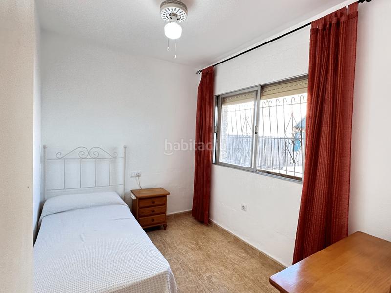 Foto df682885-6c2b-4a7a-957f-41f13aef3e91. Casa planta baja con jardín. en San Pedro del Pinatar San Pedro del Pinatar