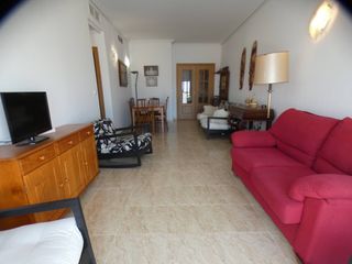 Pis a San Pedro del Pinatar. Piso de 3 dormitorios y 2 baños con plaza de garaje y trastero e