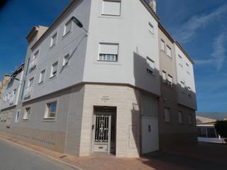 Pis en San Pedro del Pinatar. Piso de 3 dormitorios y 2 baos con plaza de garaje y trastero e