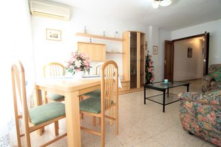 Pis  Avenida doctor artero guirao 73. Piso 3 dormitorios y 2 baños a 5 minutos a pie del centro de san