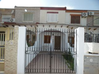 Casa adosada en Centro