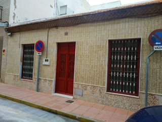 Casa en Santiago de La Ribera. Planta baja a reformar a 200 m de la playa en santiago de la rib