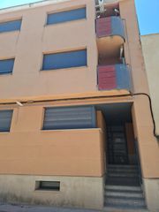 Appartement  Carrer ramon formiguera 68. Piso 2 habitaciones en linyola