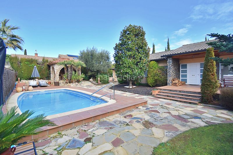 Foto d8ce6d52-27e1-4609-ba14-9142442d8efd. Chalet mit kamin heizung parking pool in Cardedeu
