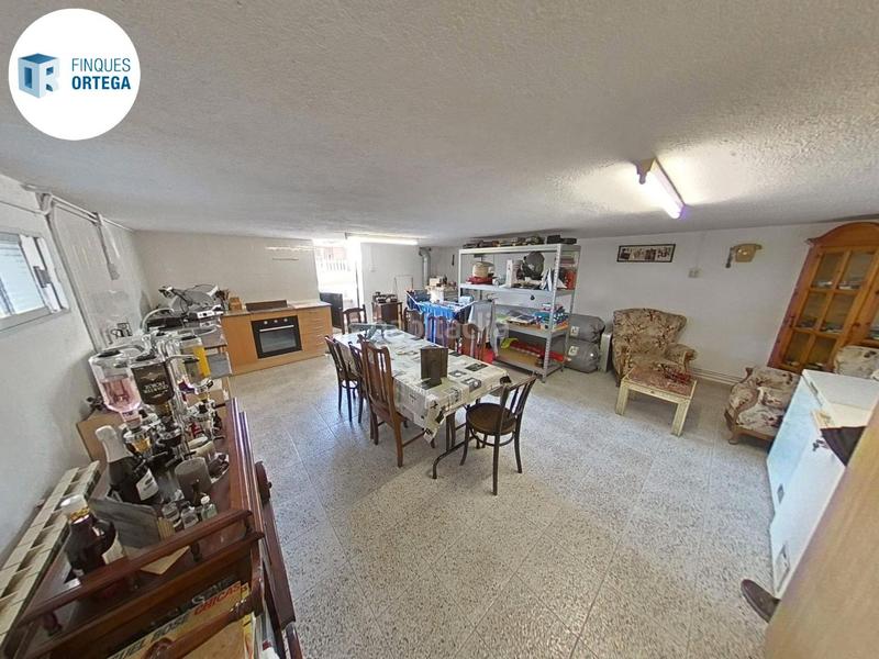 Foto ab232256-f654-422c-bdf3-c711ab1f59e6. Haus mit heizung parking in Lliçà d´Amunt