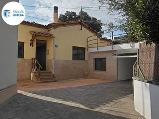 Casa in Lliçà de Vall. 2026008 casa con gran patio y terraza en el centro de lliçà de v