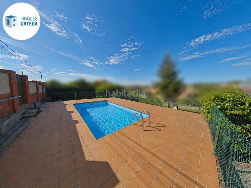 Foto 0d345d3a-14cd-4bf9-bcc2-e82b56527160. Casa amb calefacció aparcament a Lliçà de Vall