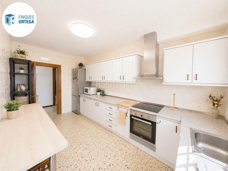 Foto d9a7b37d-9d60-422f-a7ca-1e055c02afbd. Casa amb calefacció aparcament a Lliçà de Vall