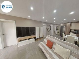 Appartement à Col·legis Nous. 2026019 olvídate de reformas, 100 m2 construidos, 5 habitaciones