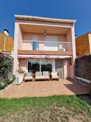 Casa adossada a Banyeres del Peneds. Casa adosada en venta en saiforas, 5 dormitorios.