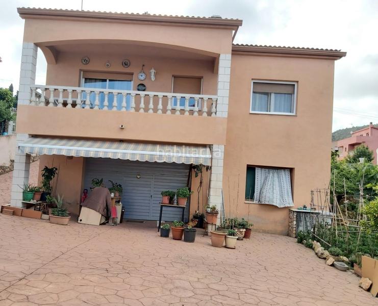 Foto df7a3791-d0dc-4343-b04b-1bddfda149cb. Casa amb aparcament a Nou Vendrell Vendrell (El)